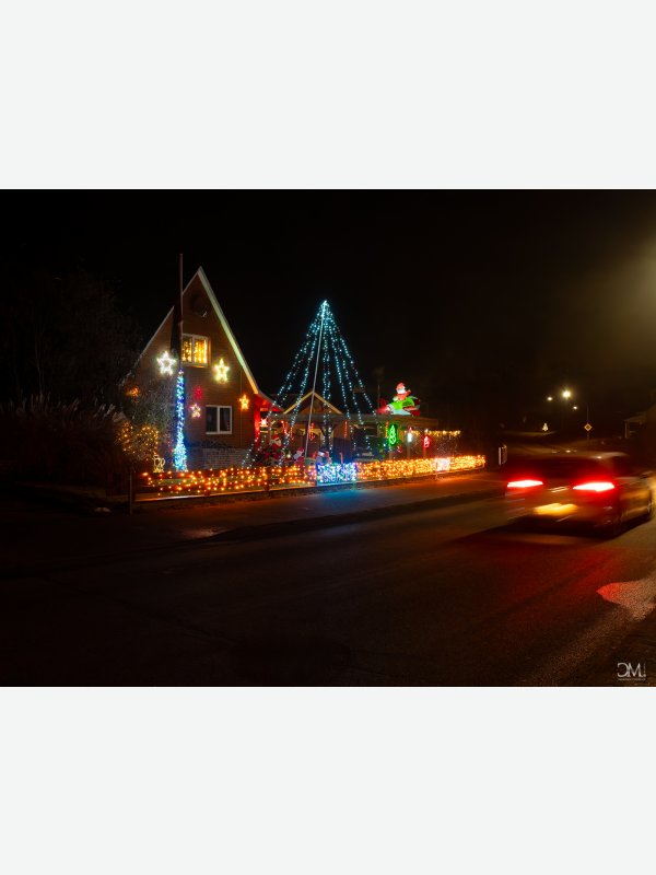 Weihnachtliche Dorfromantik - Claus Müller